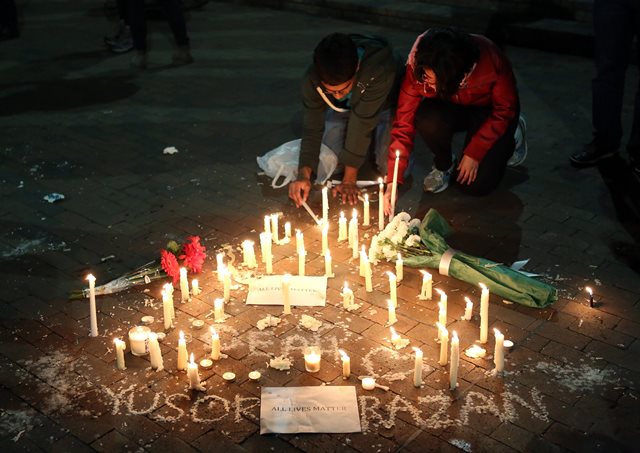 ABD'de katledilen üç Müslüman genç için anma töreni düzenlendi